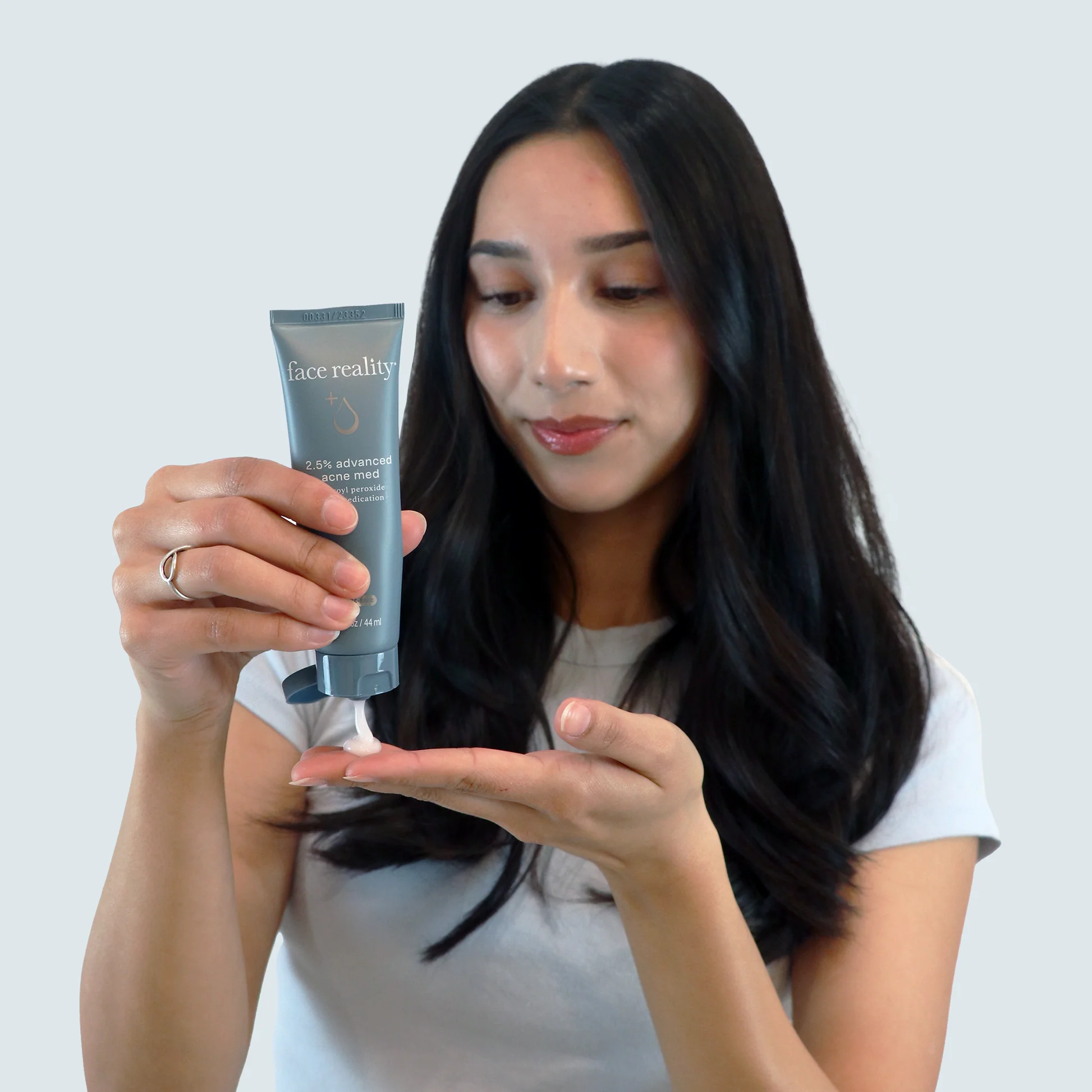 2.5% Advanced Acne Med - Image 5