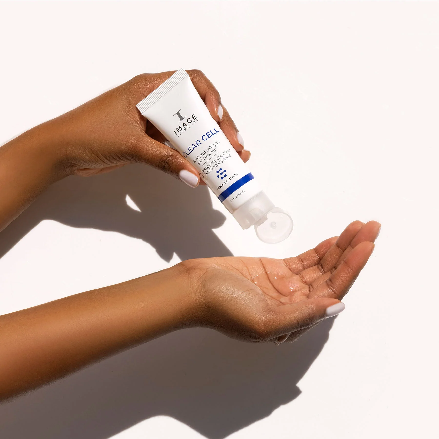 Discovery-size CLEAR CELL clarifying salicylic gel cleanser - Image 4