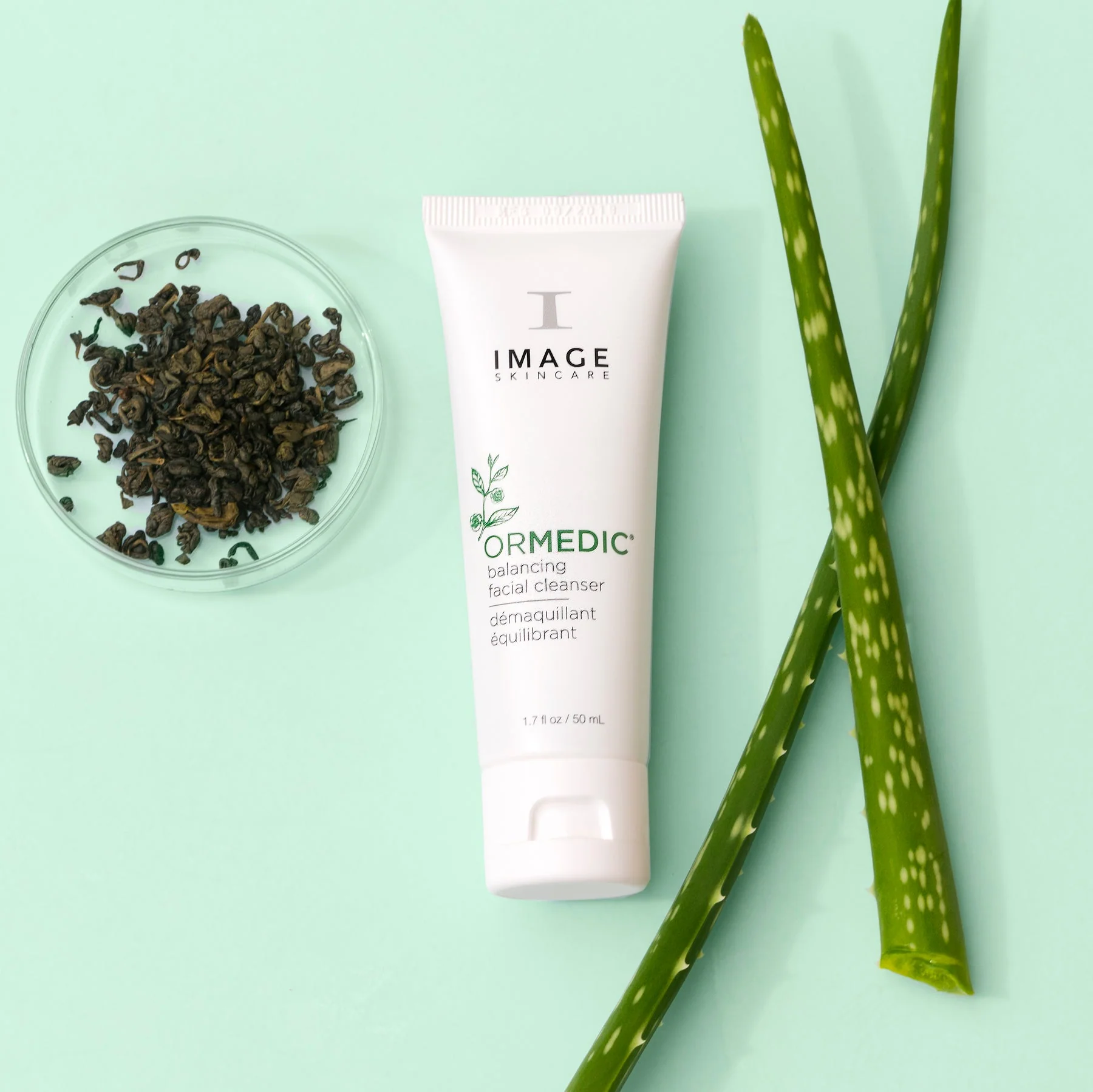 Discovery-size ORMEDIC® balancing facial cleanser - Image 5