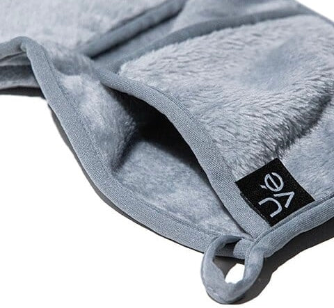 ERASE Antibacterial Makeup Remover Cloth - Image 2