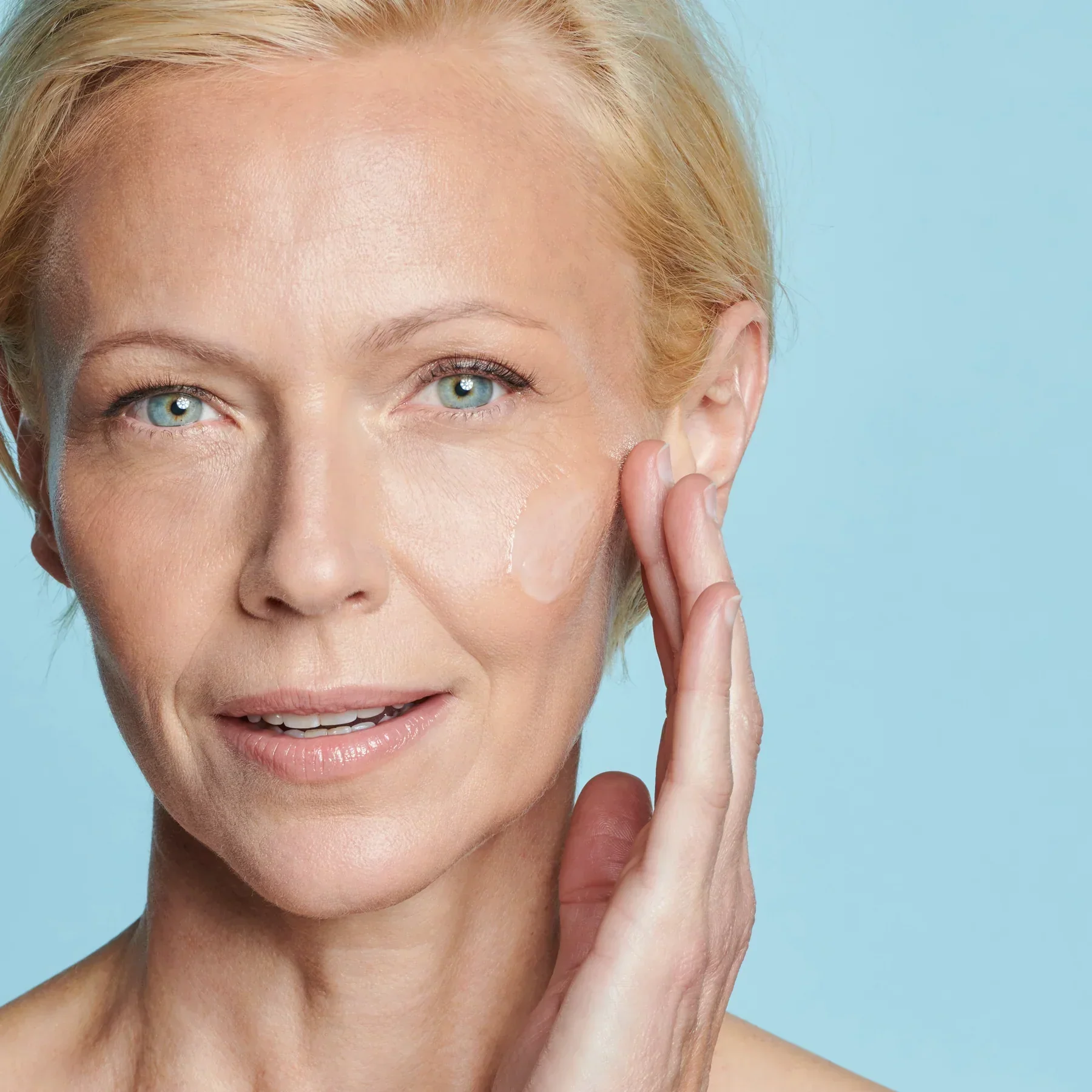 Even Up® Multi-Correction Serum - Image 3
