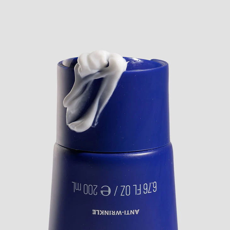 EXFOLIATING CLEANSER - Energizing Renewal - Image 4
