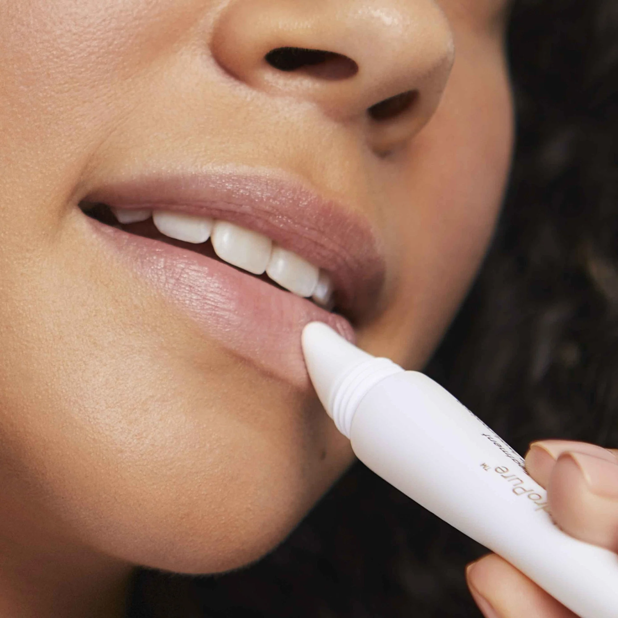 HydroPure™ Hyaluronic Acid Lip Treatment - Image 3