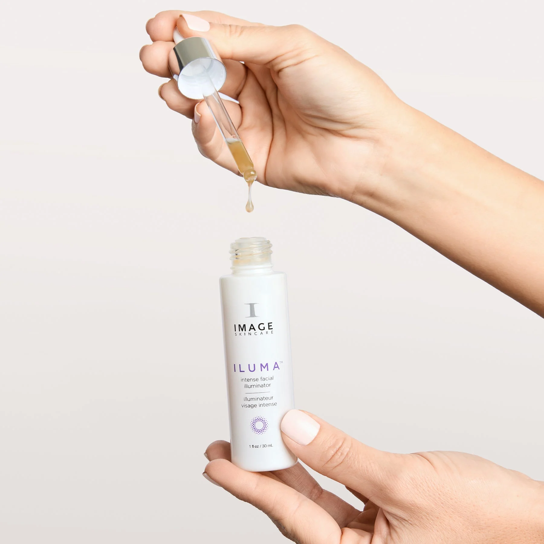 ILUMA intense facial illuminator - Image 4