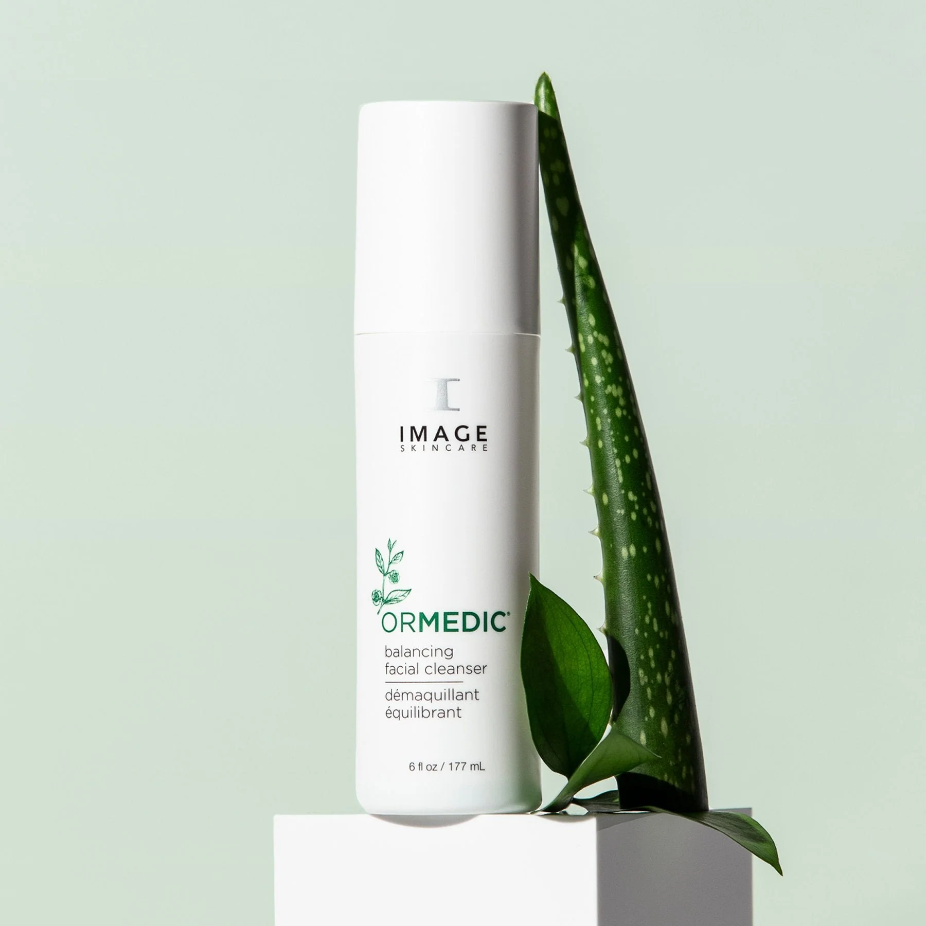 ORMEDIC® balancing facial cleanser - Image 5