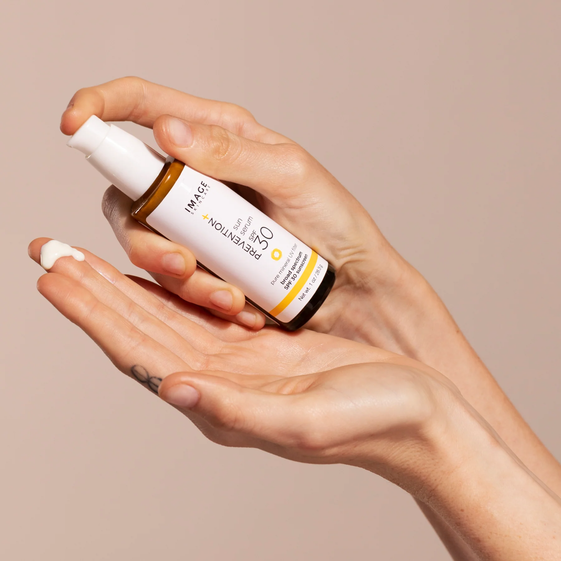 PREVENTION+® sun serum SPF 30 untinted - Image 4