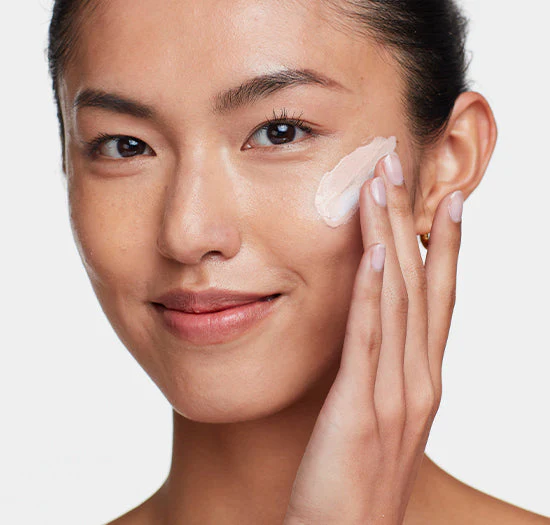 SOLAR DEFENSE TINTED SPF 30 - Broad Spectrum SPF 30 - Image 3
