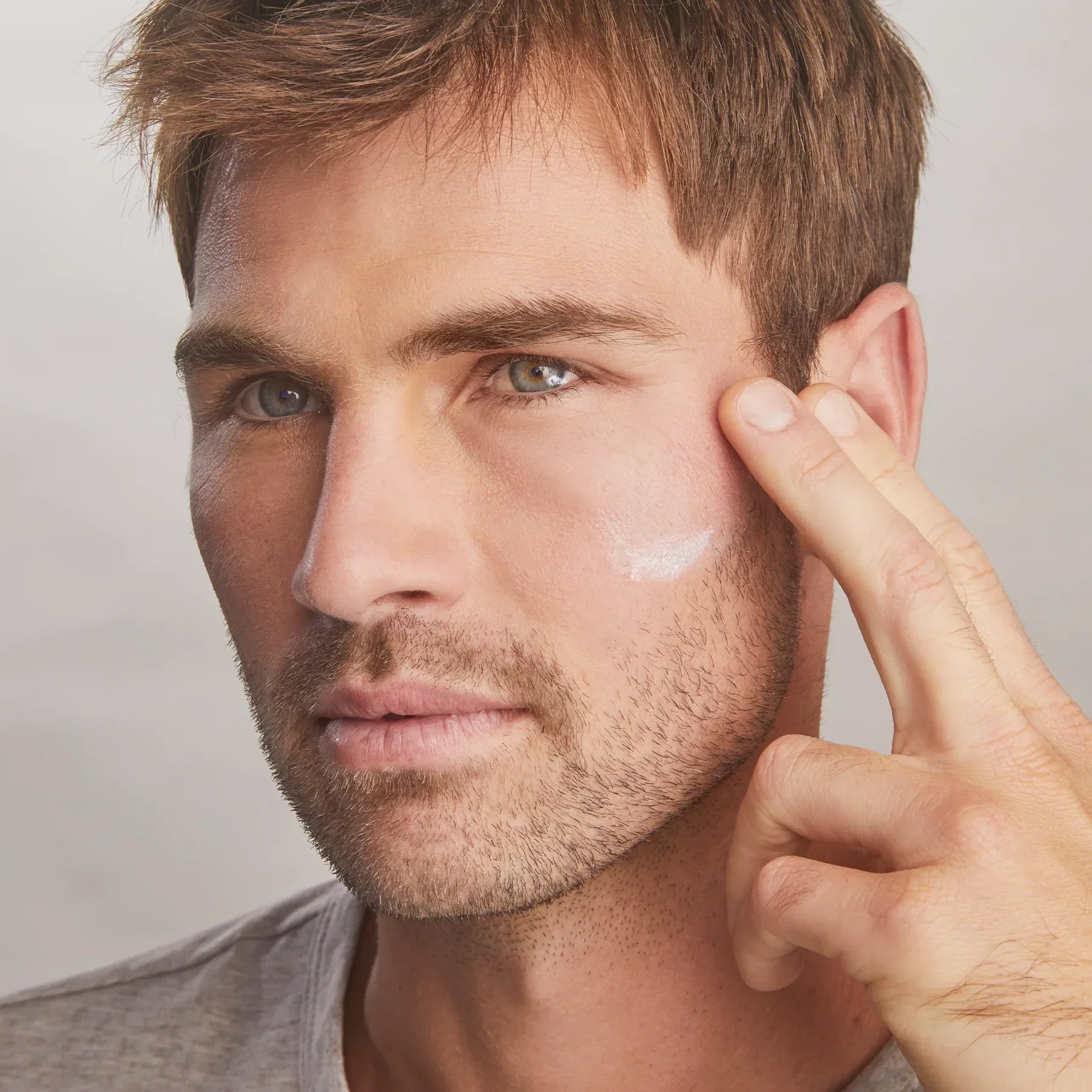 Total Protection® No-Show™ Mineral Sunscreen SPF 50 - Image 9