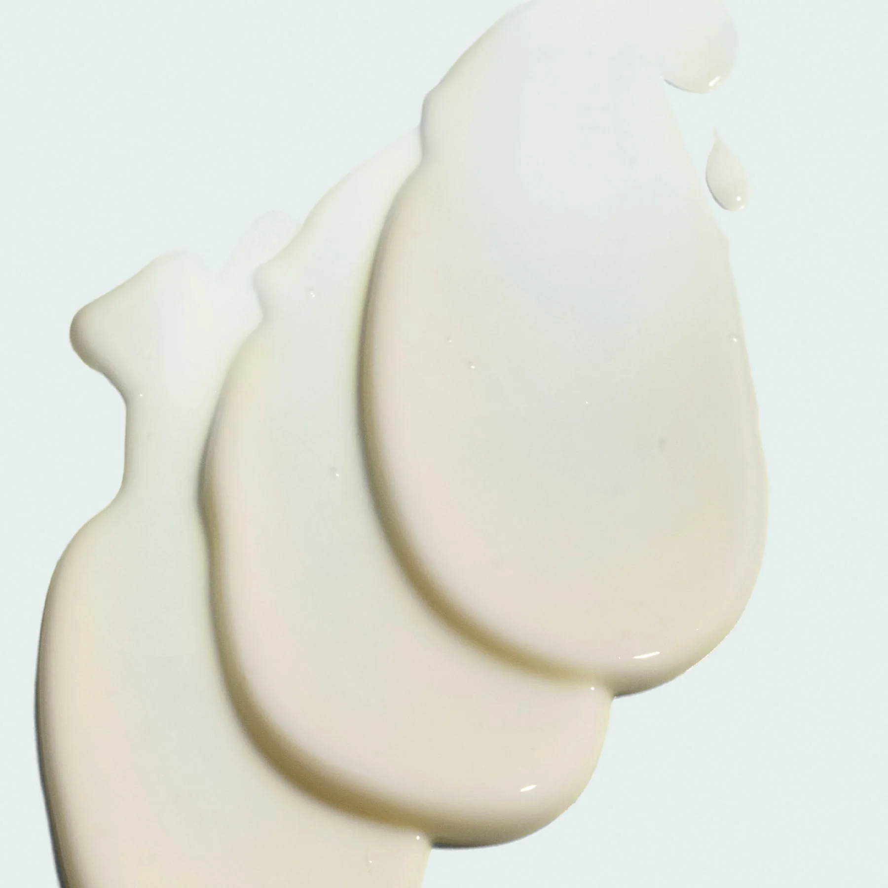 VITAL C hydrating hand and body lotion - Image 3