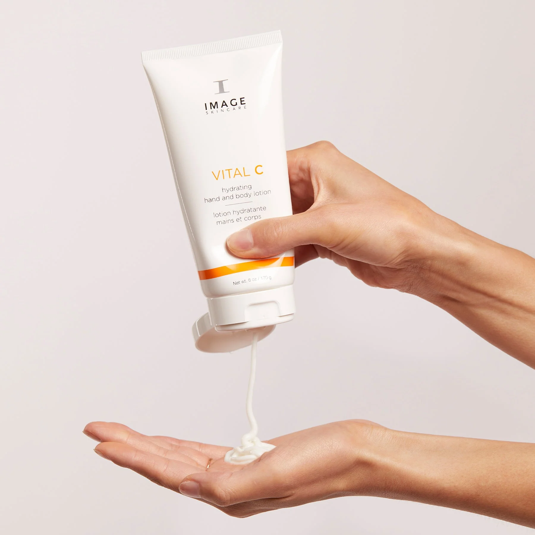VITAL C hydrating hand and body lotion - Image 4